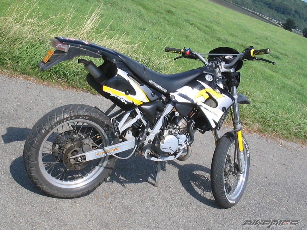 2003 MOTORHISPANIA FURIA SUPERMOTARD 50 | Picture 659621 motorcycle photo
