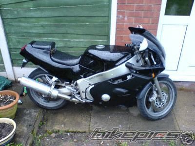 1990 YAMAHA FZR 400 | Picture 661986 motorcycle photo