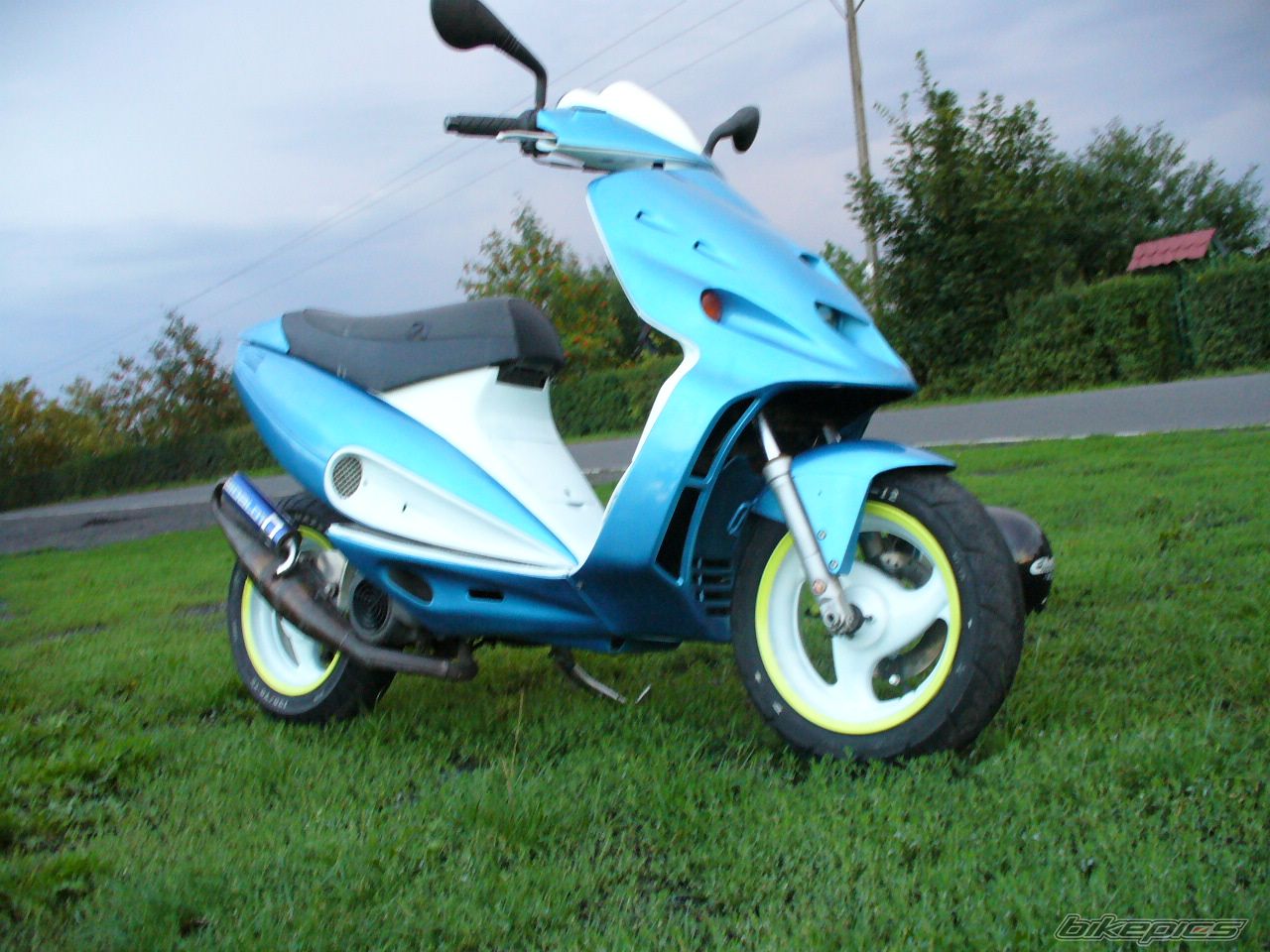 2001 MALAGUTI PHANTOM 50 F12 | Picture 664579 motorcycle photo