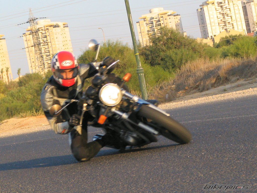 2000 SUZUKI GS 500 | Picture 666174 motorcycle photo