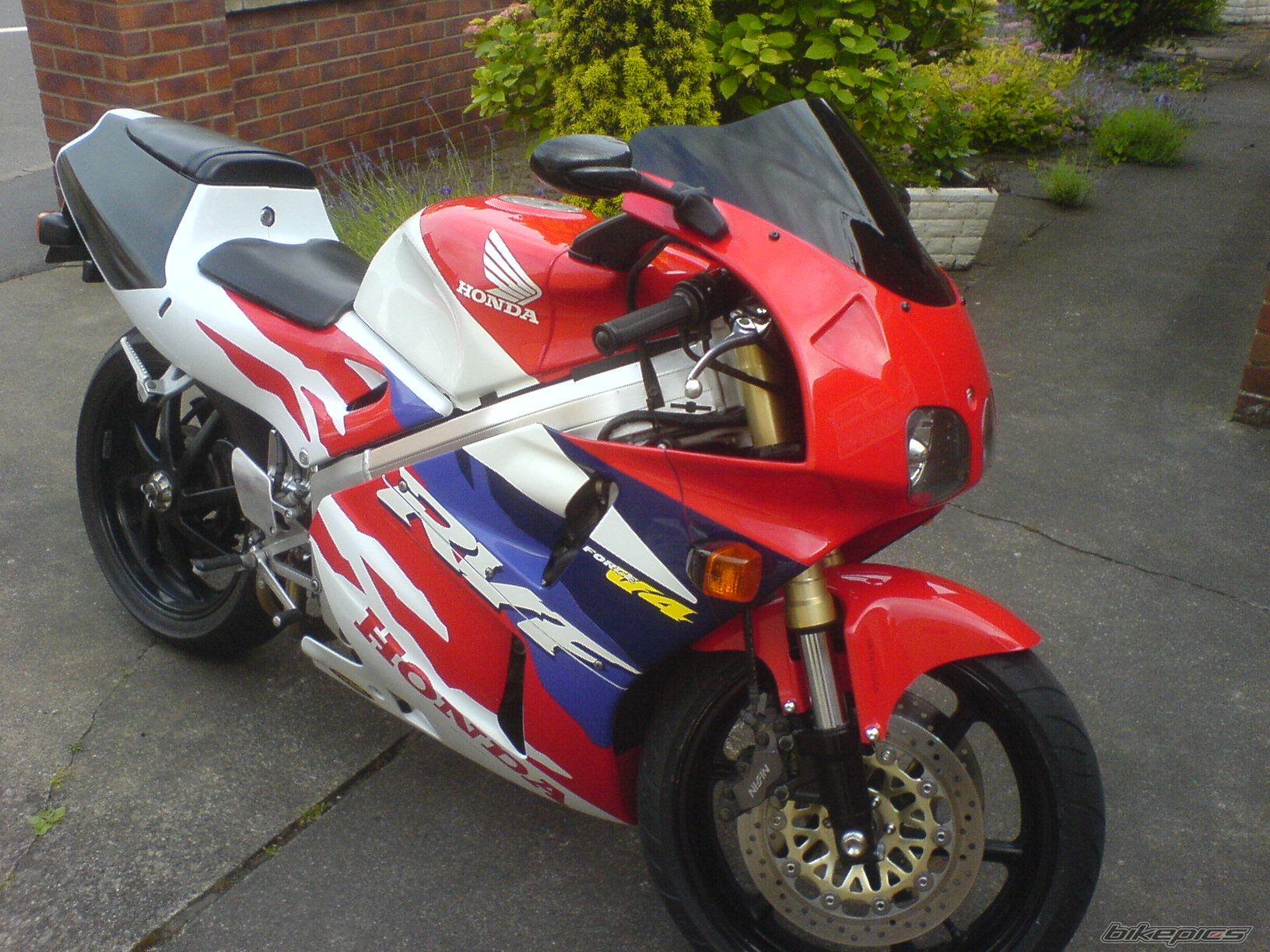 1994 HONDA RVF 400 | Picture 668389 motorcycle photo