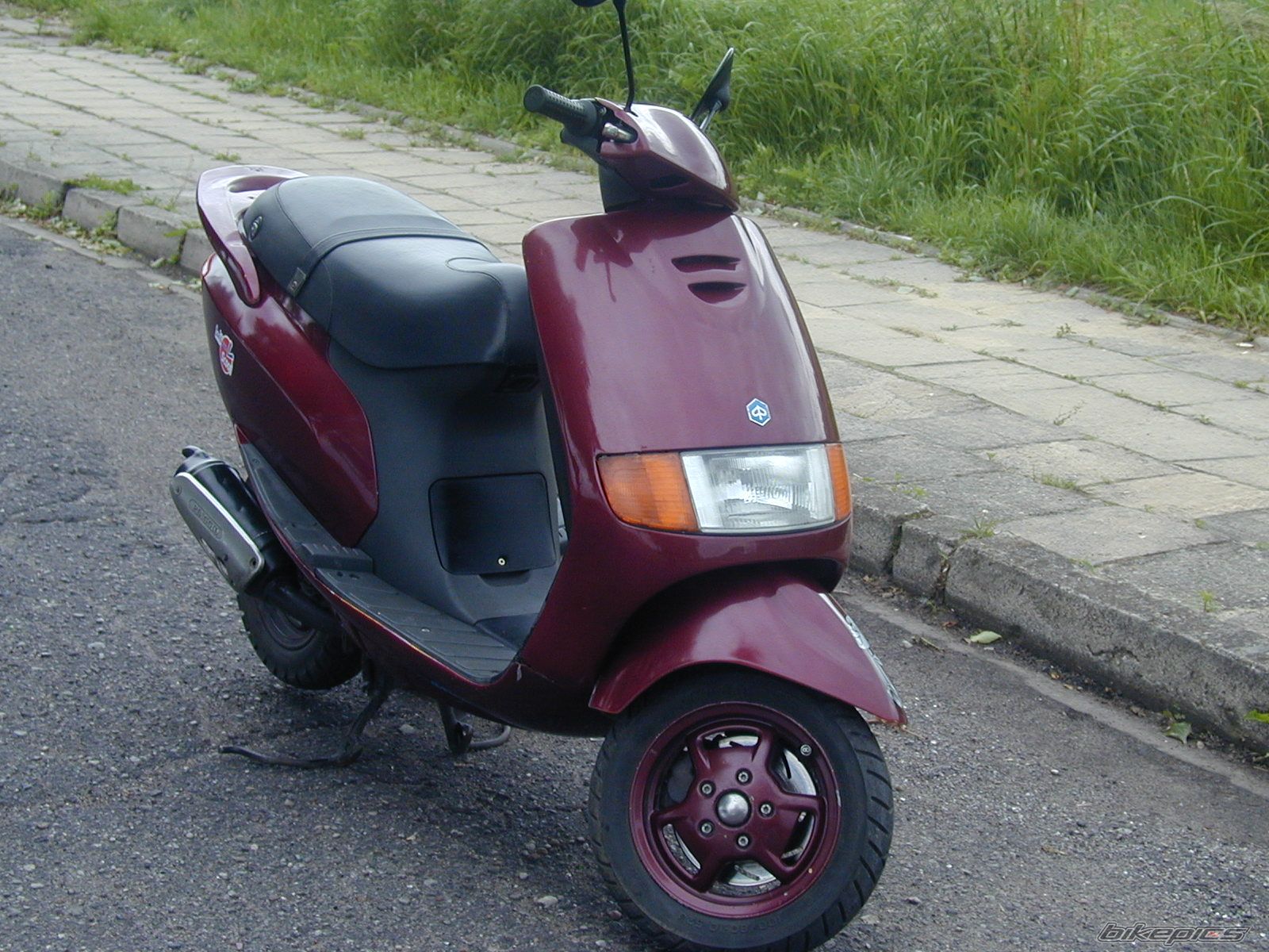 1996 PIAGGIO SFERA RST 50 | Picture 668666 motorcycle photo