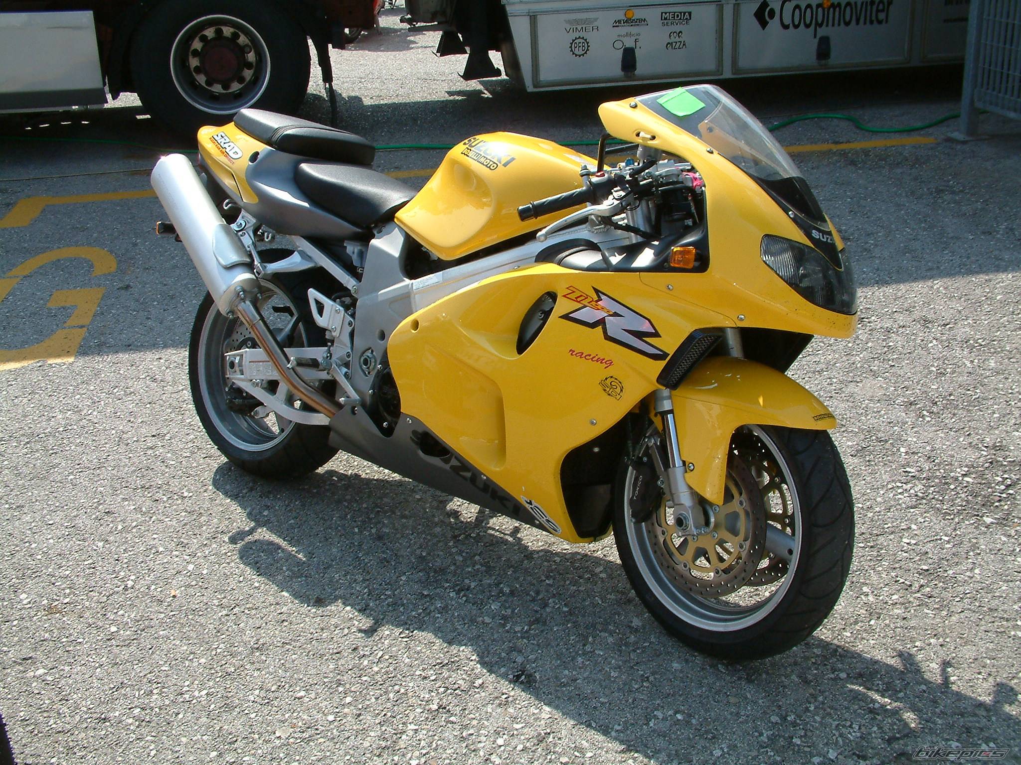 1999 SUZUKI TL1000R | Picture 67085 motorcycle photo
