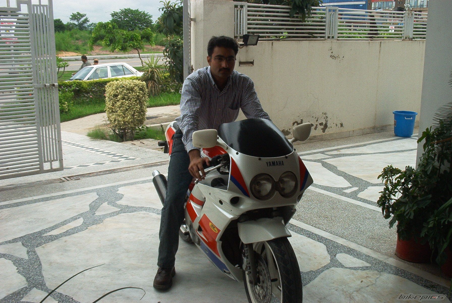 1991 YAMAHA FZR 250 | Picture 672100 motorcycle photo