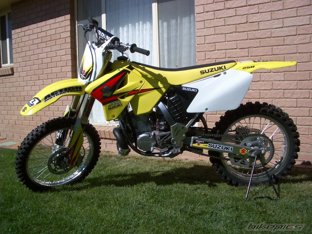 2005 SUZUKI RM 250 | Picture 673672 motorcycle photo