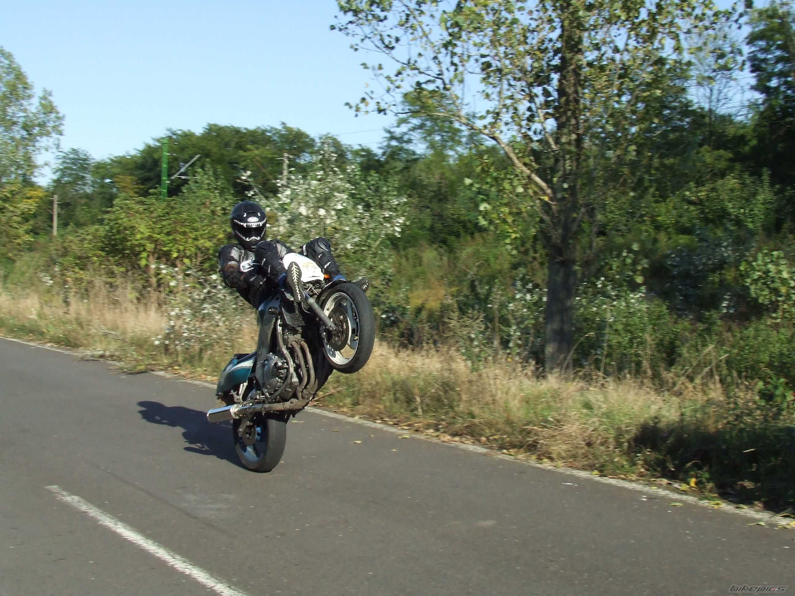 2006 YAMAHA FZR 400 EXUP | Picture 675979 motorcycle photo
