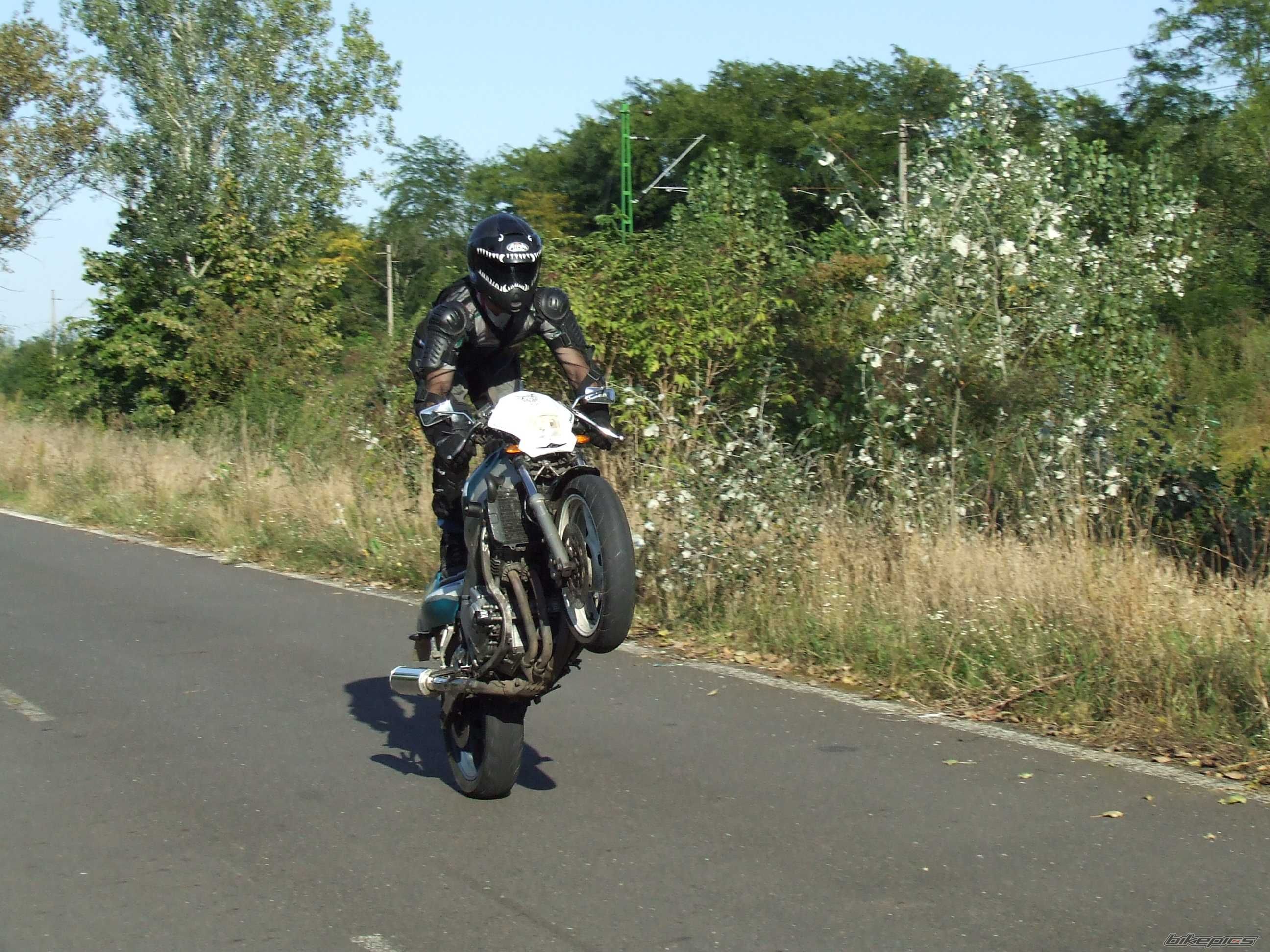 2006 YAMAHA FZR 400 EXUP | Picture 675980 motorcycle photo