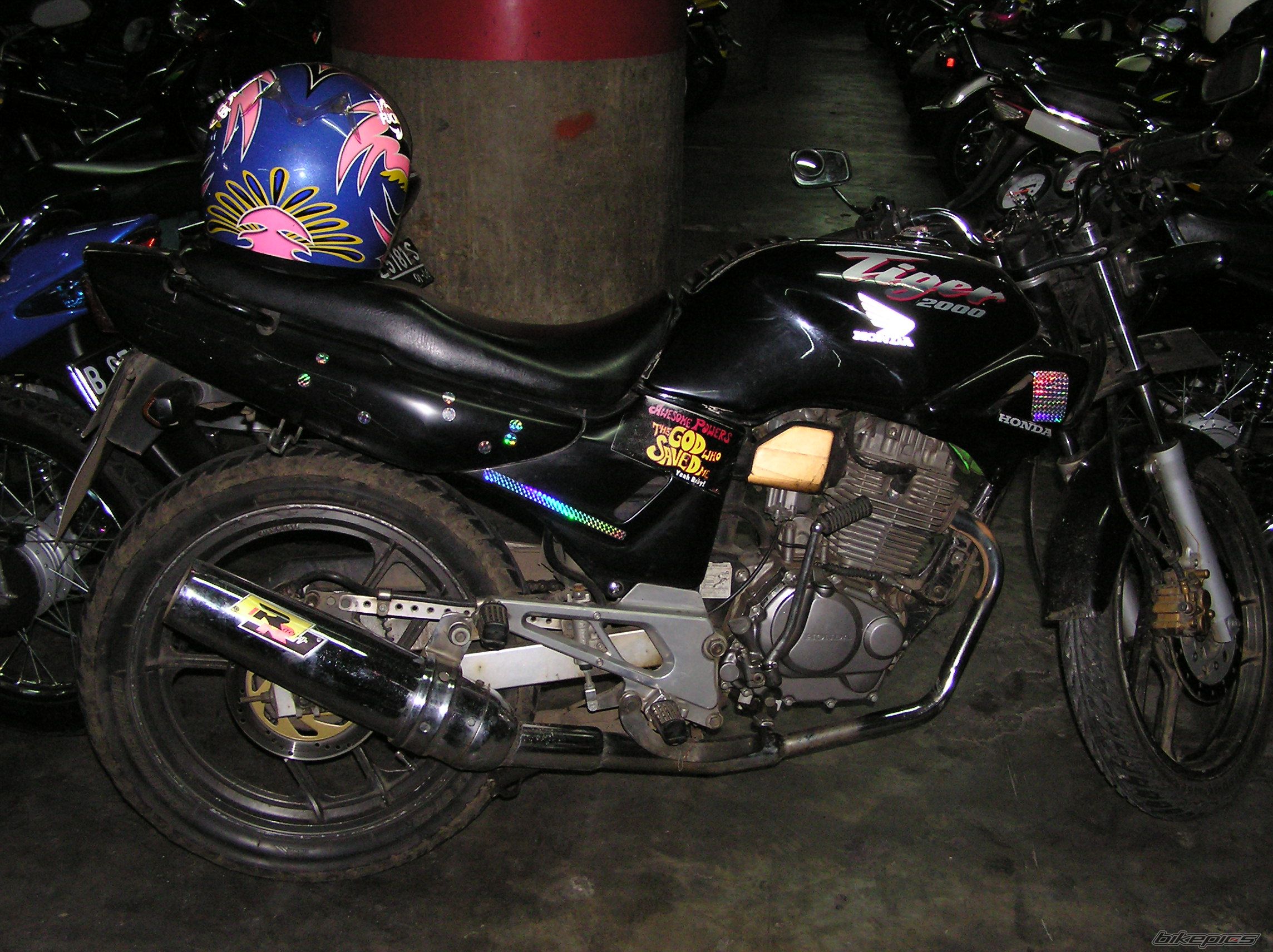 1996 HONDA GL 200 | Picture 676147 motorcycle photo