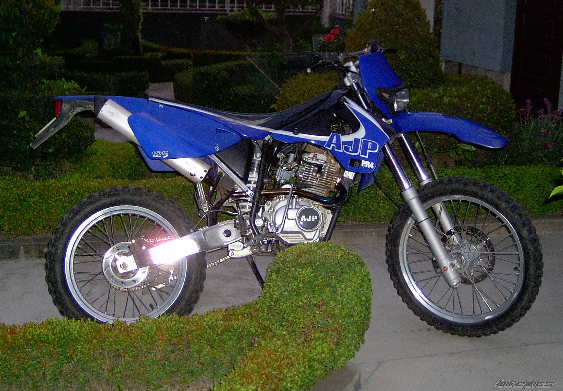 2002 AJP PR4 125 | Picture 67931 motorcycle photo
