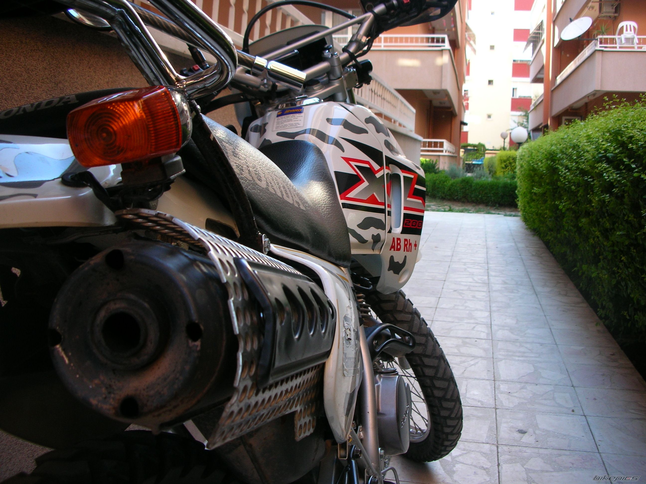 2004 HONDA XL 200 | Picture 680107 motorcycle photo