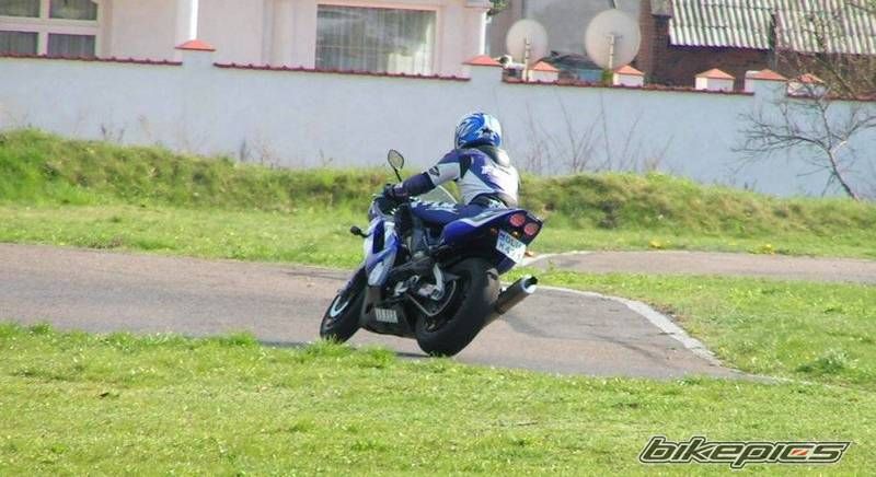 2001 YAMAHA YZF R6 | Picture 683589 motorcycle photo