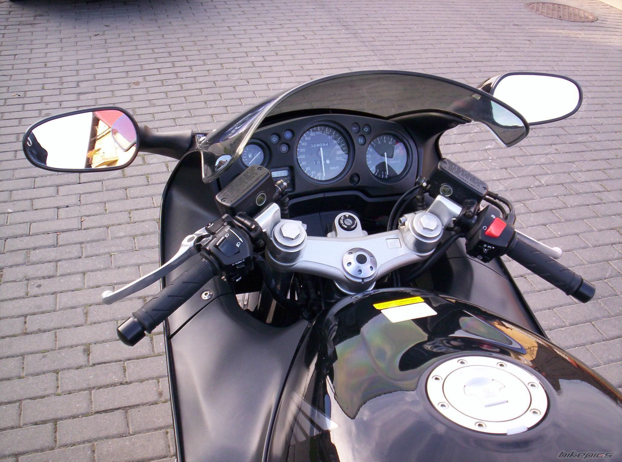 1997 HONDA CBR 1100 BLACKBIRD | Picture 684474 motorcycle photo