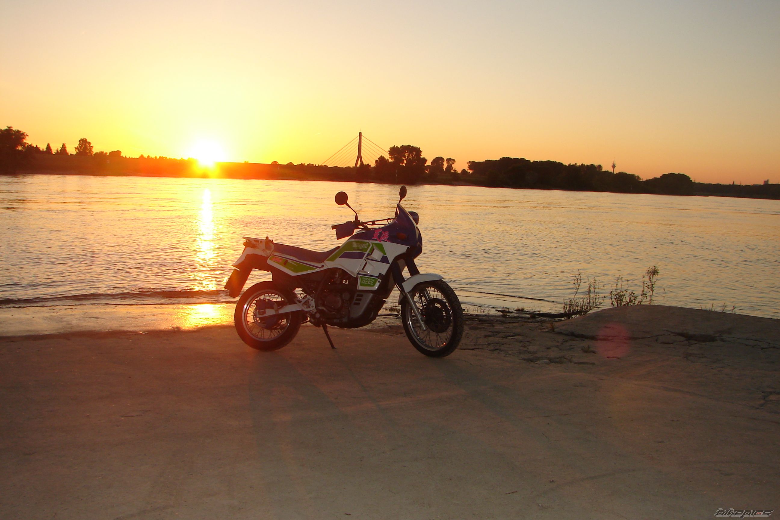 1992 KAWASAKI KLR 650 | Picture 685399 motorcycle photo