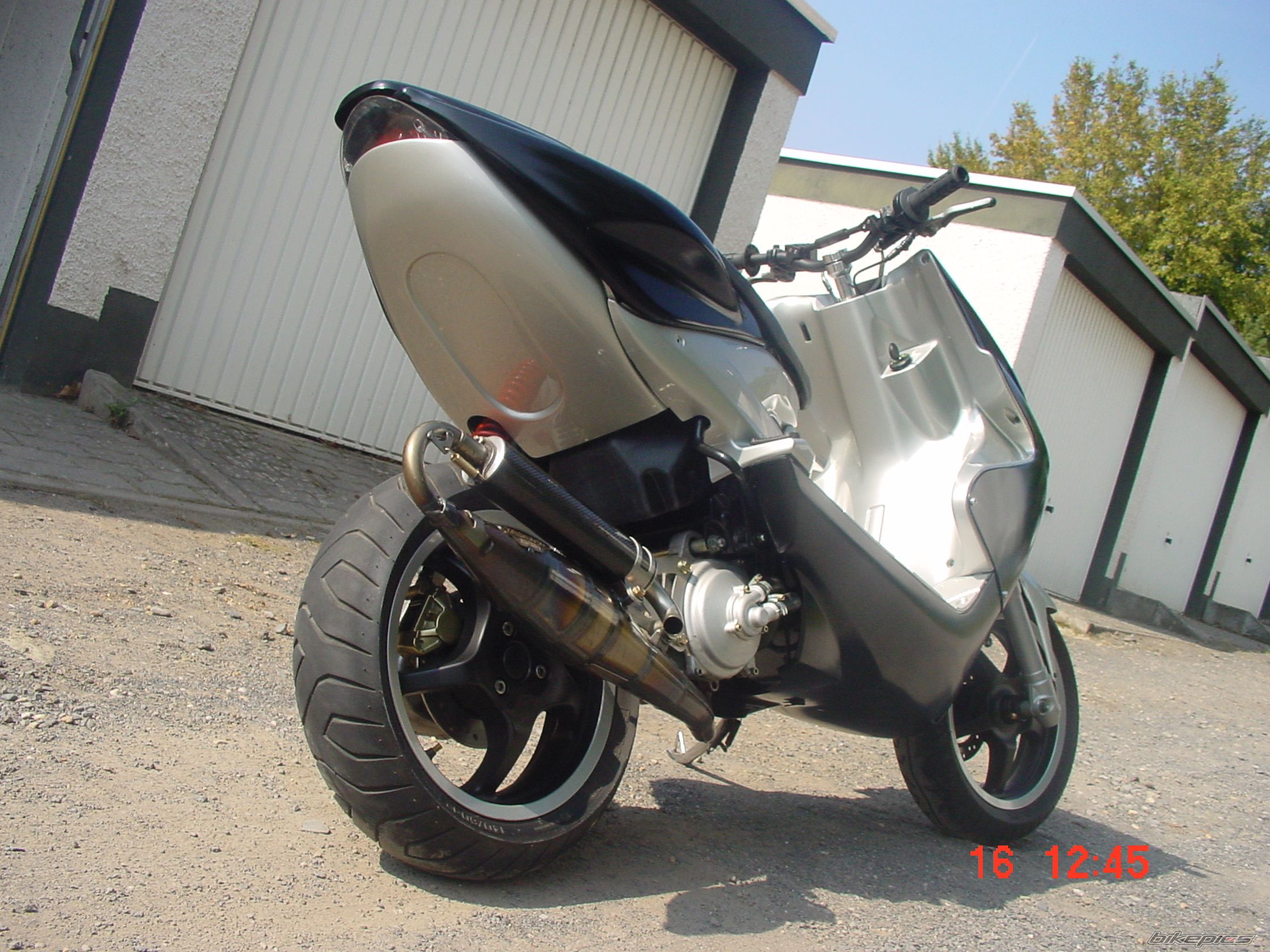 2005 YAMAHA AEROX 50 | Picture 685422 motorcycle photo