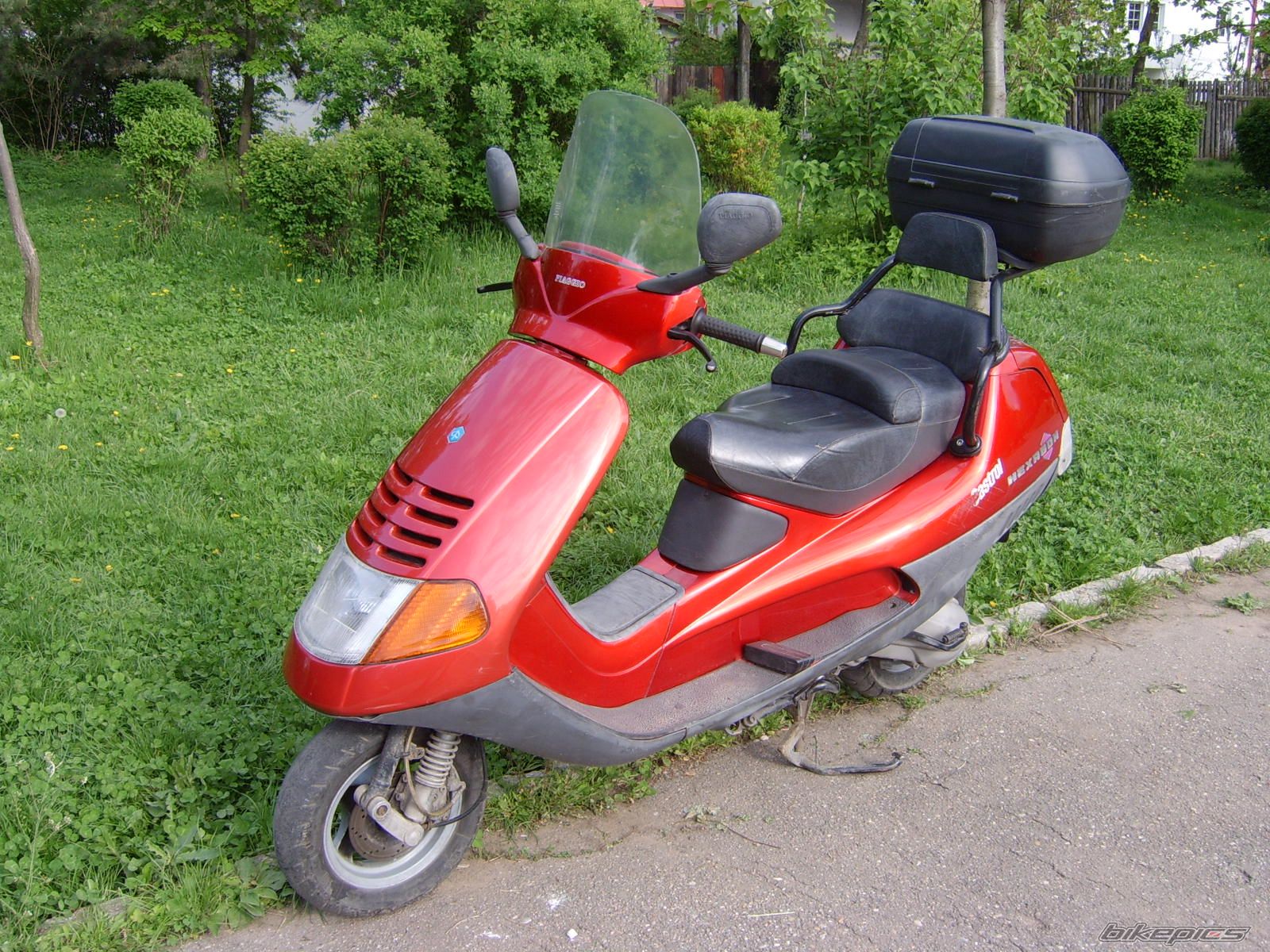 1996 PIAGGIO HEXAGON | Picture 688121 motorcycle photo