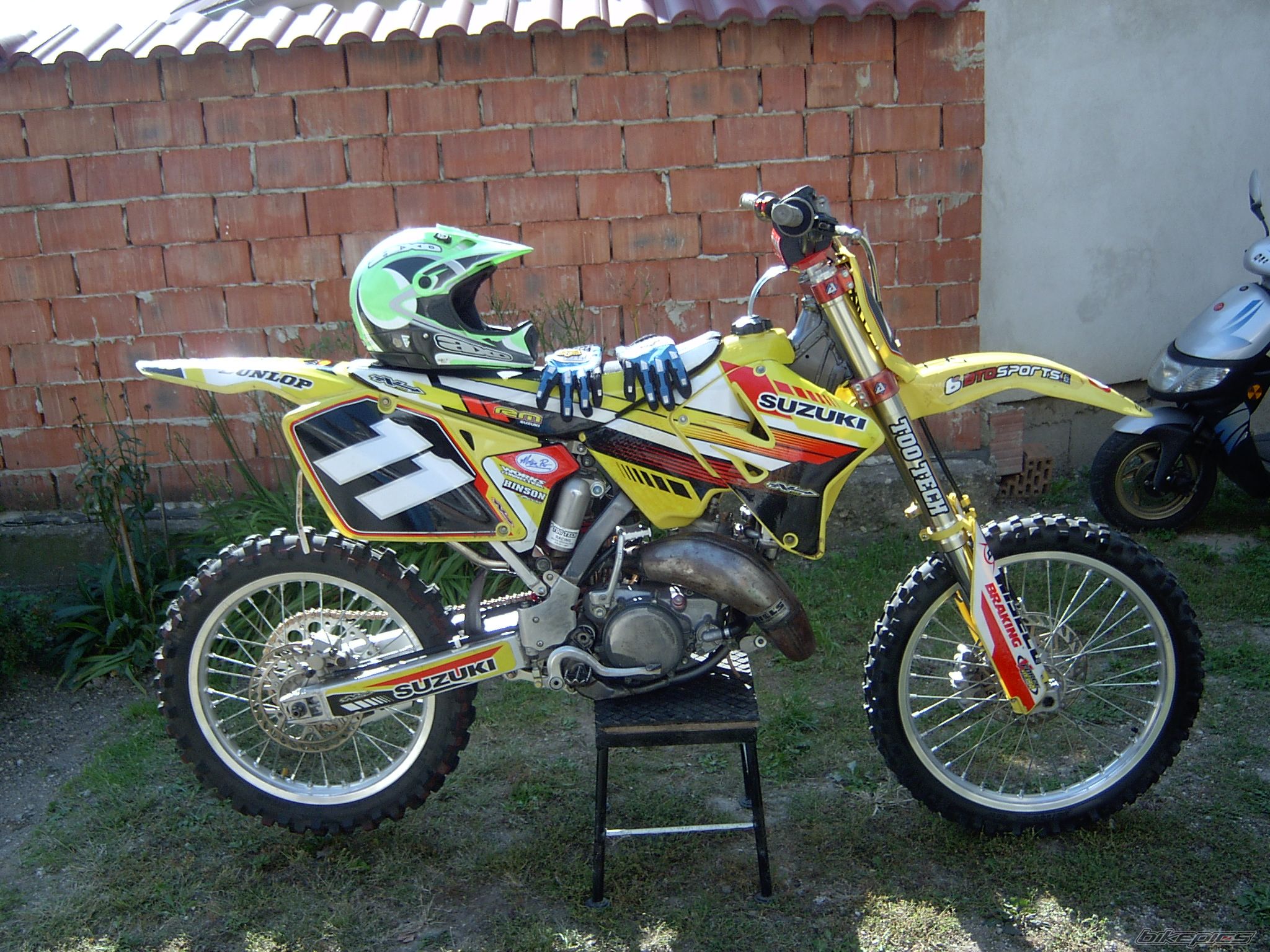 2001 SUZUKI RM 125 | Picture 689761 motorcycle photo