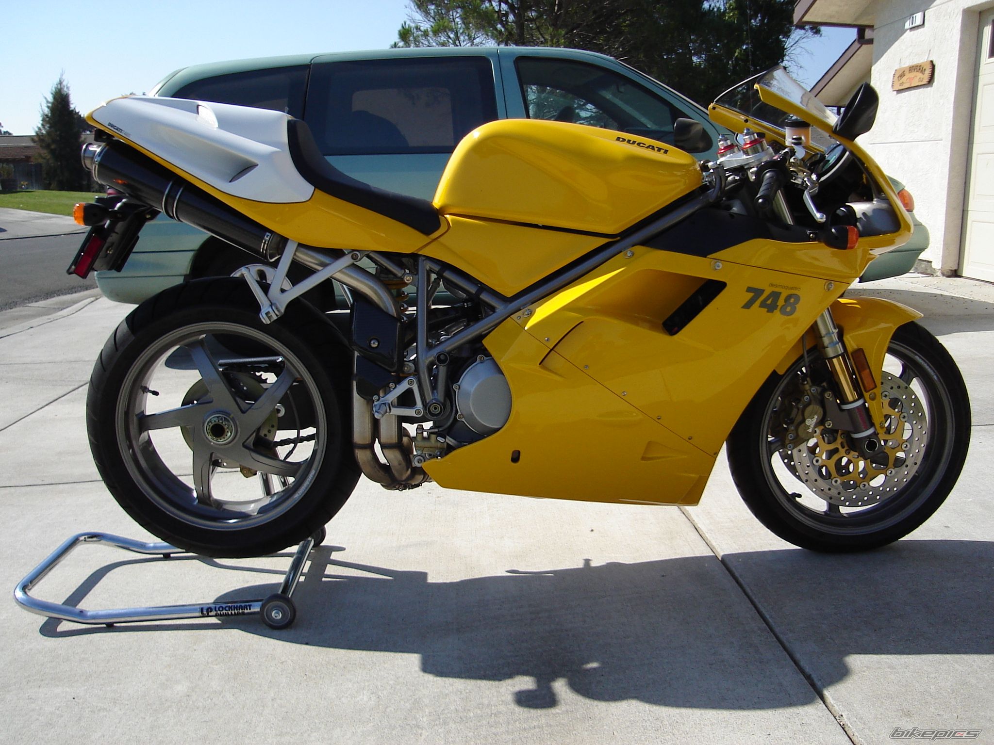 2001 DUCATI 748 | Picture 690100 motorcycle photo