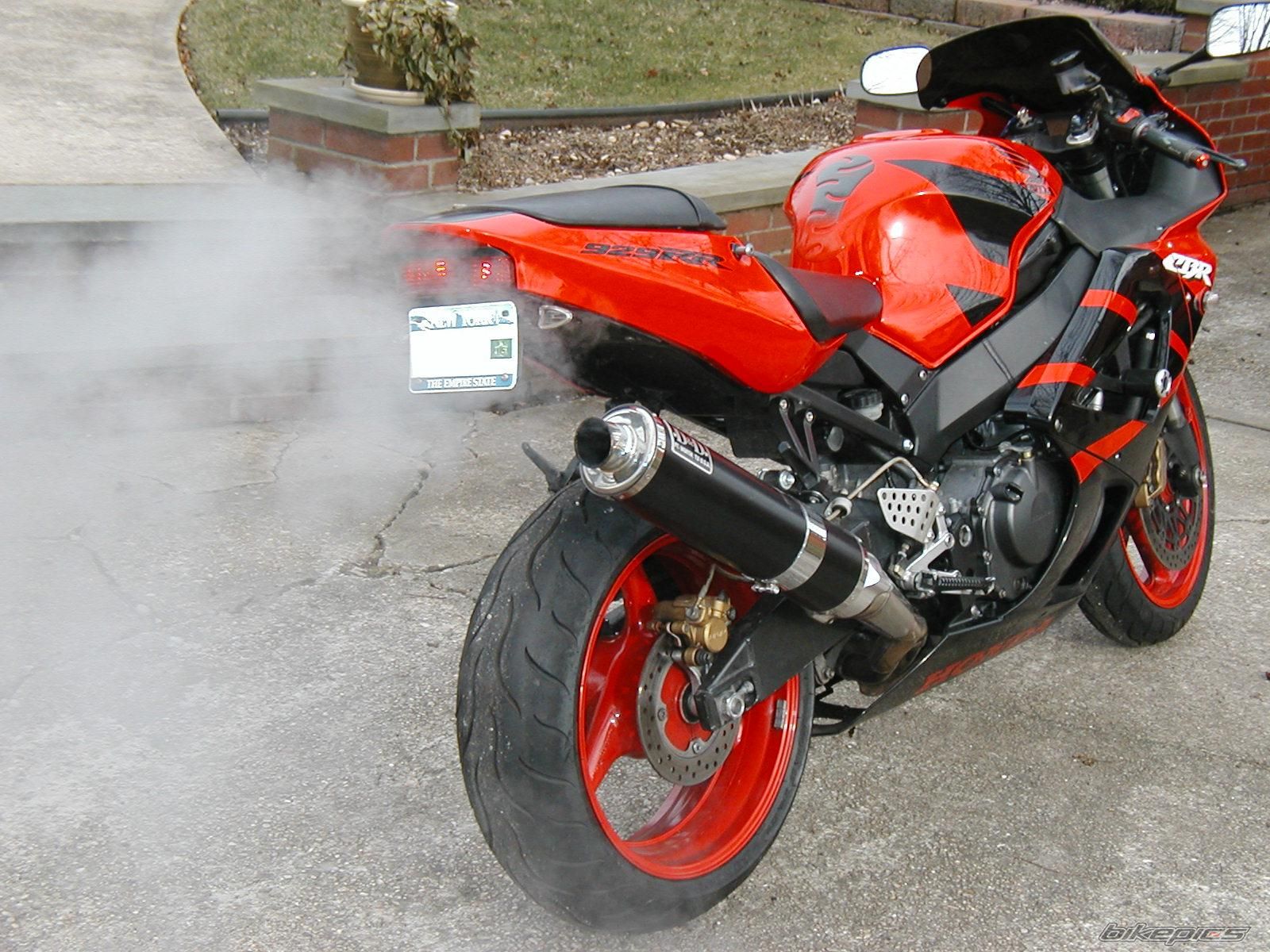 2000 HONDA CBR 900 | Picture 693445 motorcycle photo