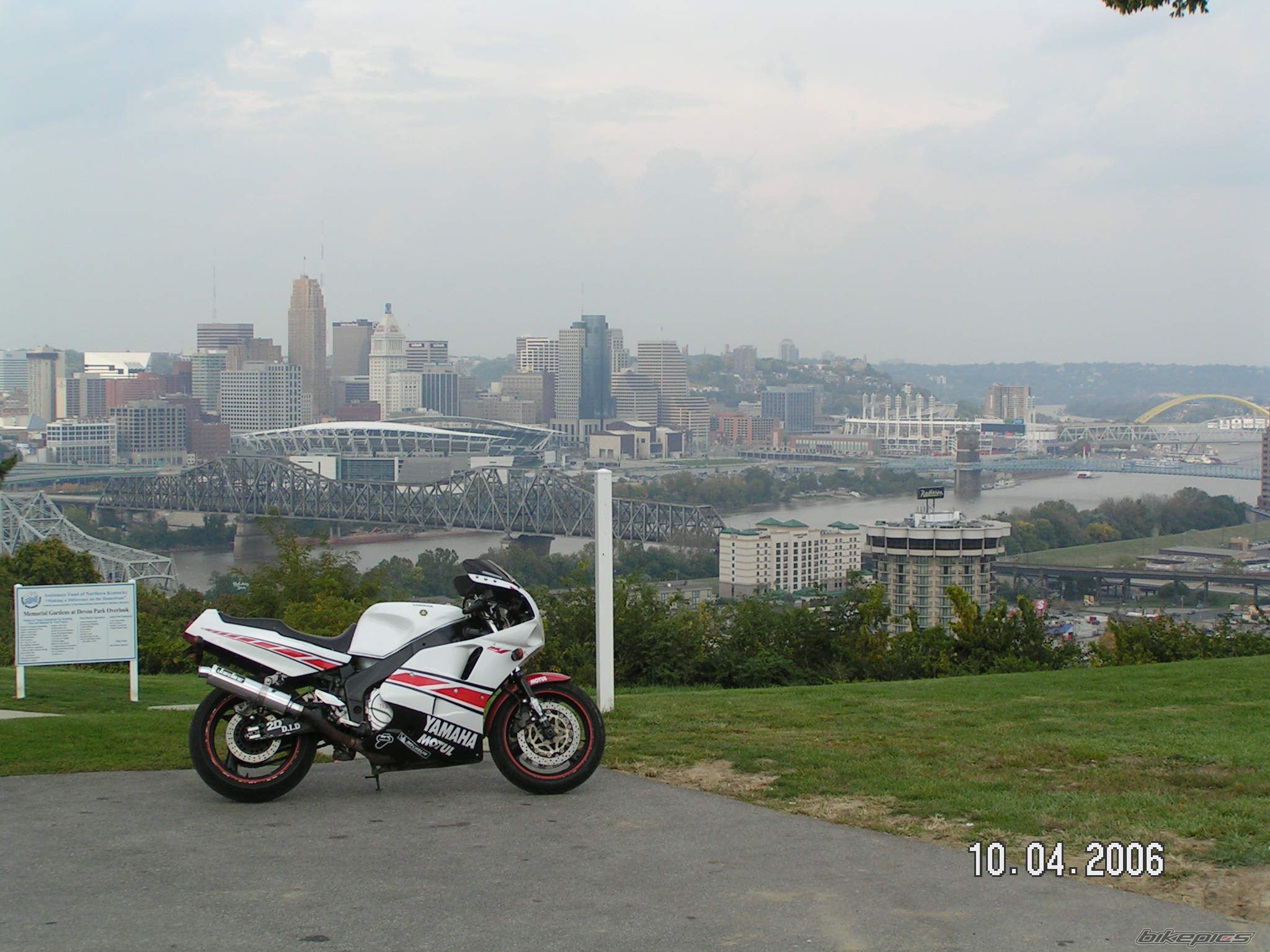 1990 YAMAHA FZR 1000 | Picture 693969 motorcycle photo