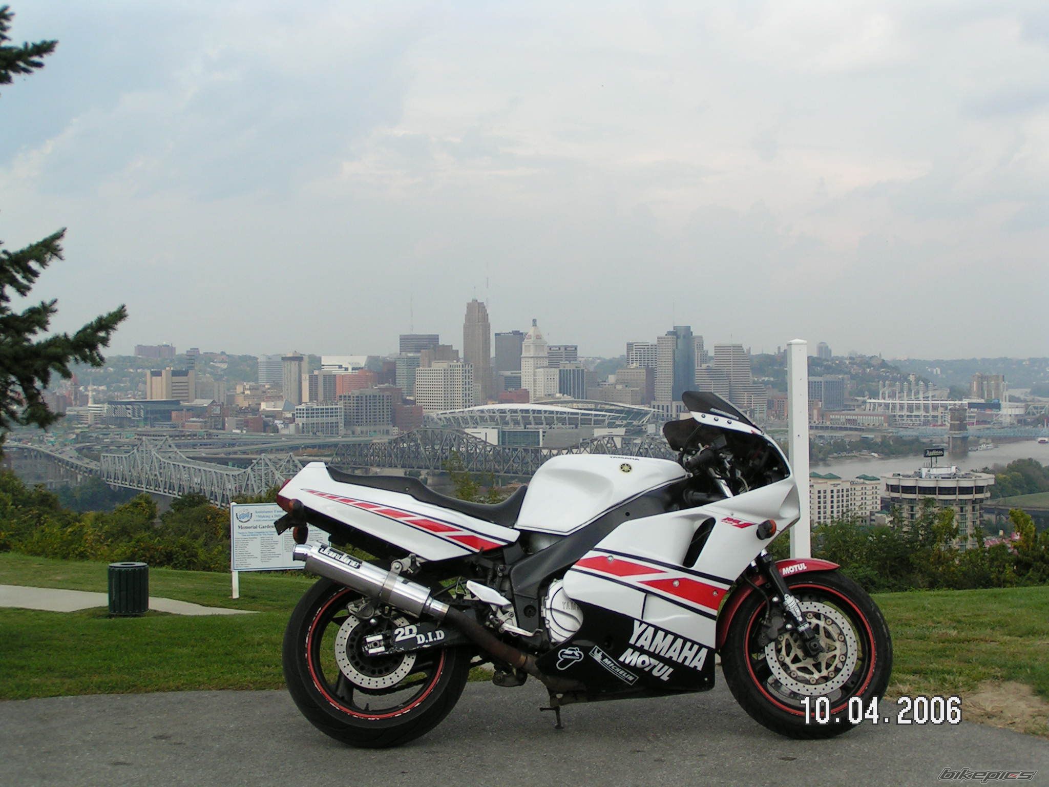 1990 YAMAHA FZR 1000 | Picture 695486 motorcycle photo