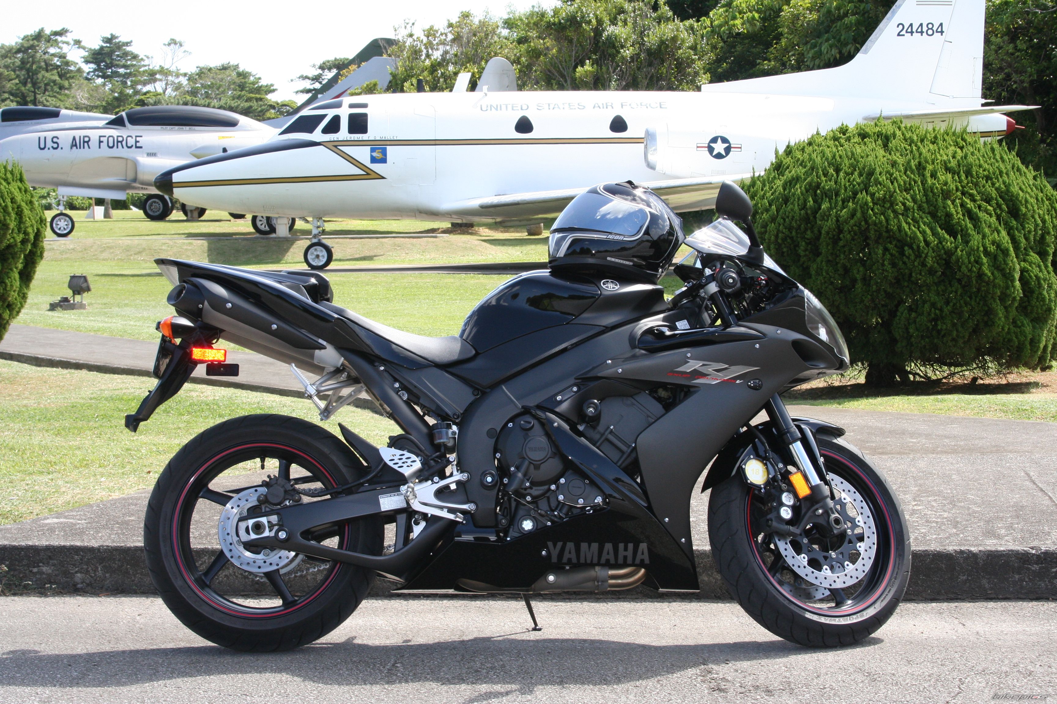 2008 YAMAHA YZF R1 | Picture 695533 motorcycle photo