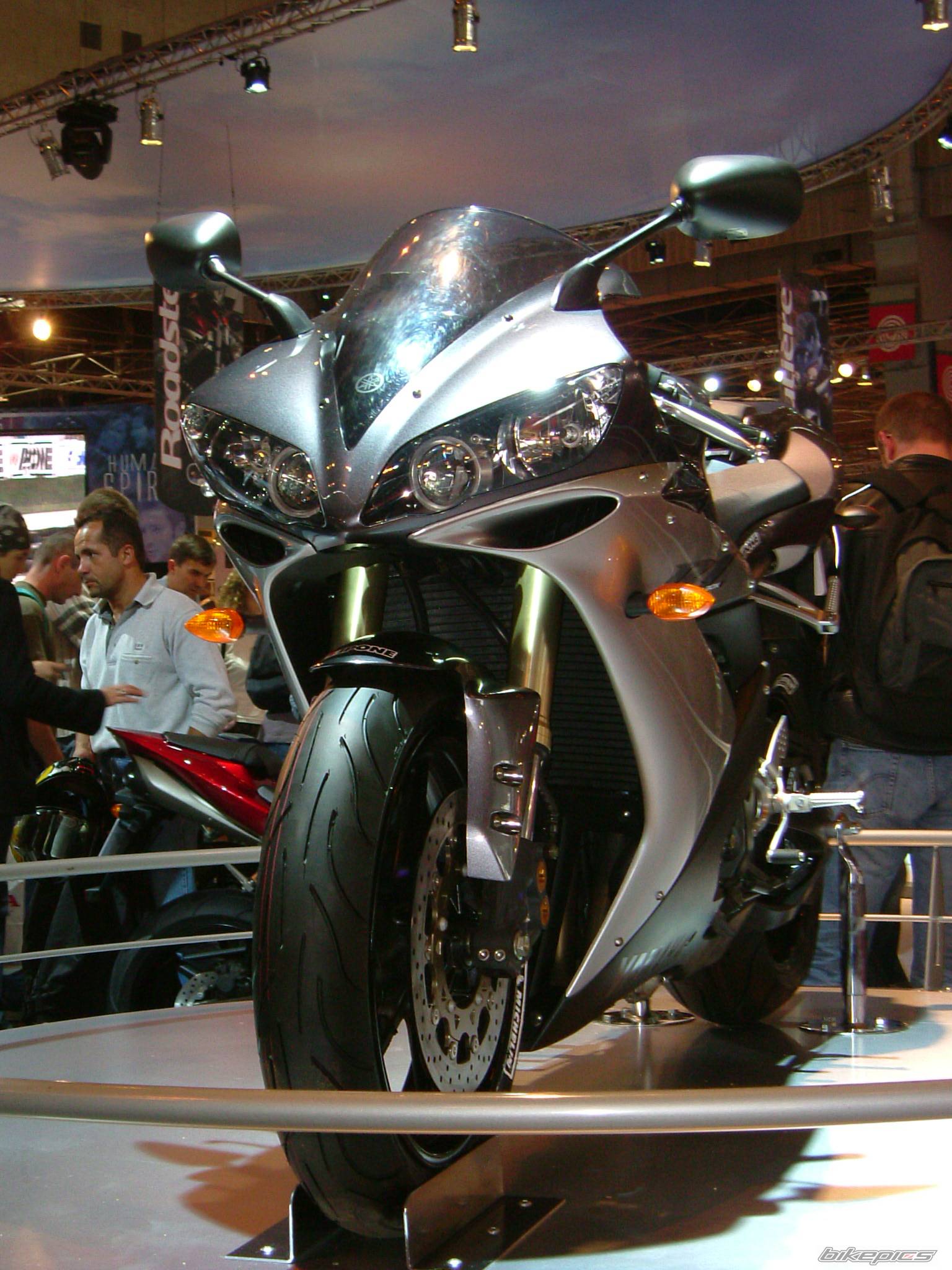 2004 YAMAHA YZF R1 | Picture 69654 motorcycle photo