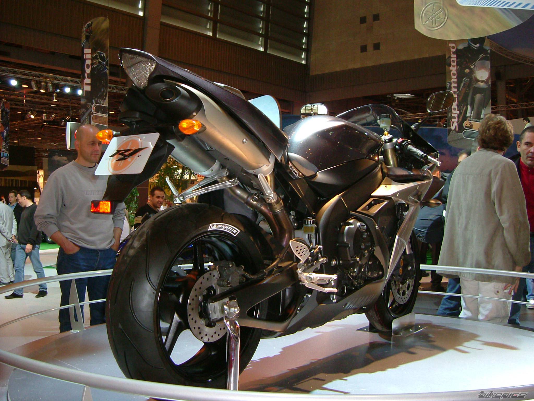 2004 YAMAHA YZF R1 | Picture 69655 motorcycle photo