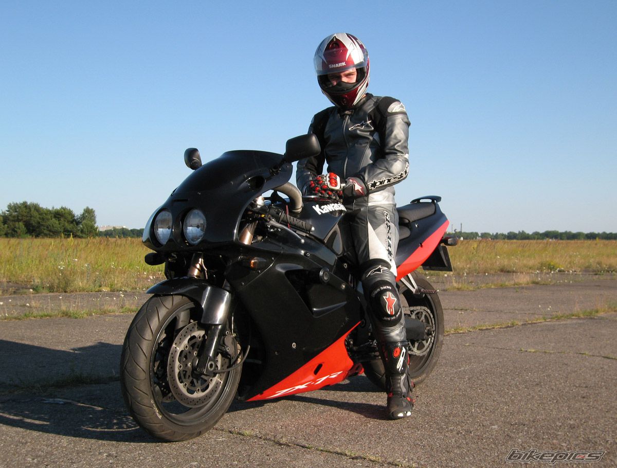 1992 KAWASAKI ZXR 750 | Picture 698165 motorcycle photo