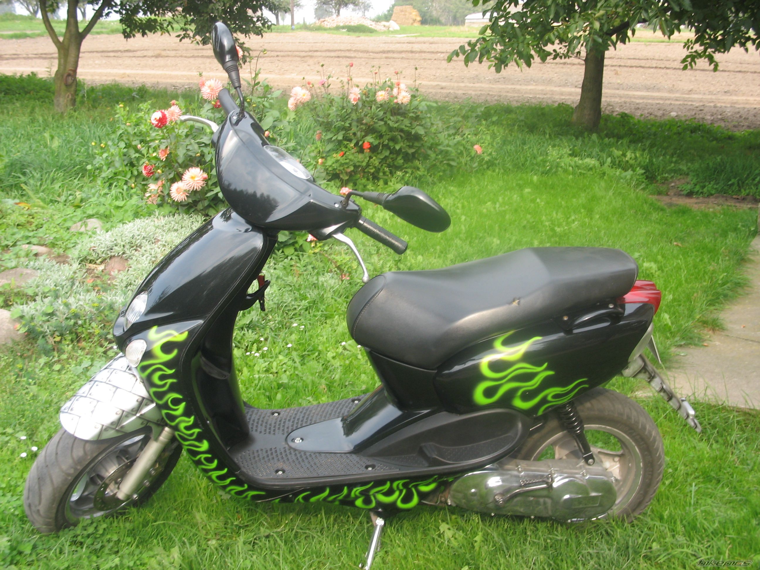 1999 YAMAHA NEOS | Picture 698312 motorcycle photo