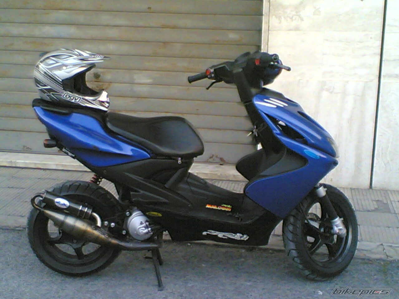 2004 YAMAHA AEROX 50 | Picture 699329 motorcycle photo