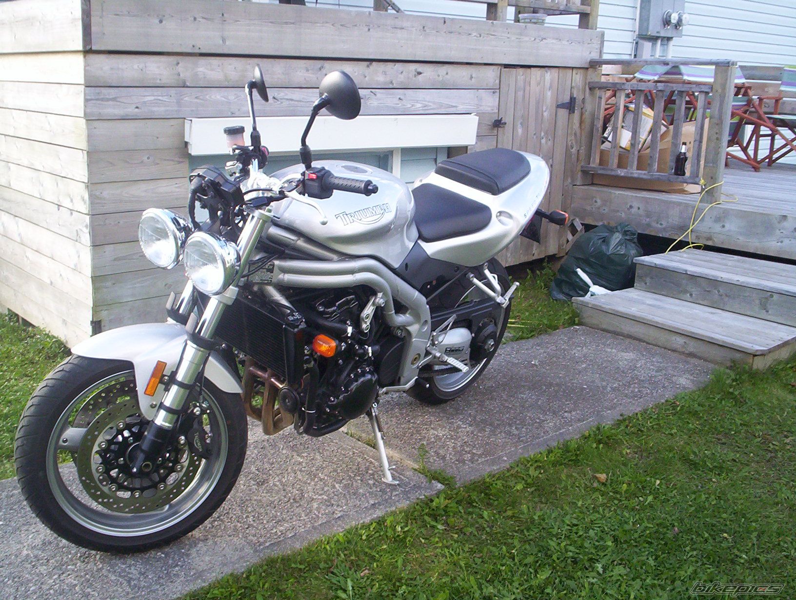 2003 TRIUMPH SPEED TRIPLE | Picture 701017 motorcycle photo