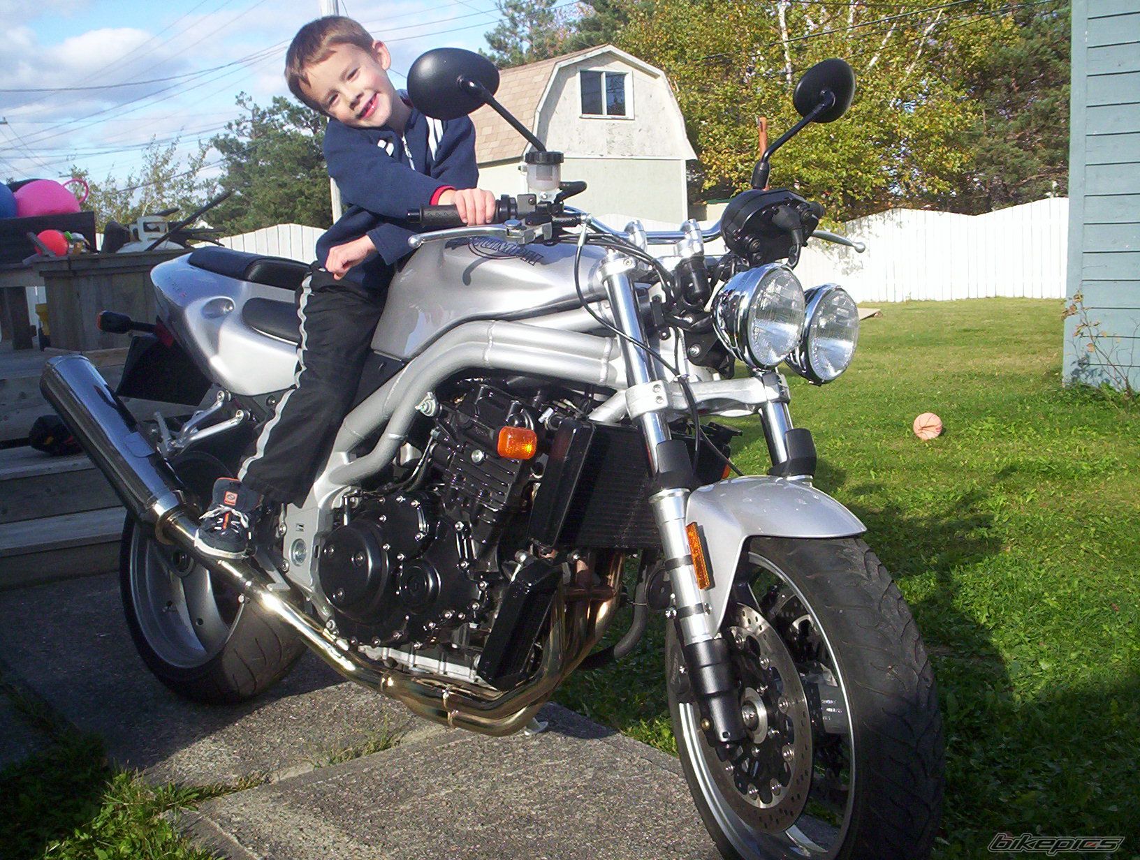2003 TRIUMPH SPEED TRIPLE | Picture 701018 motorcycle photo
