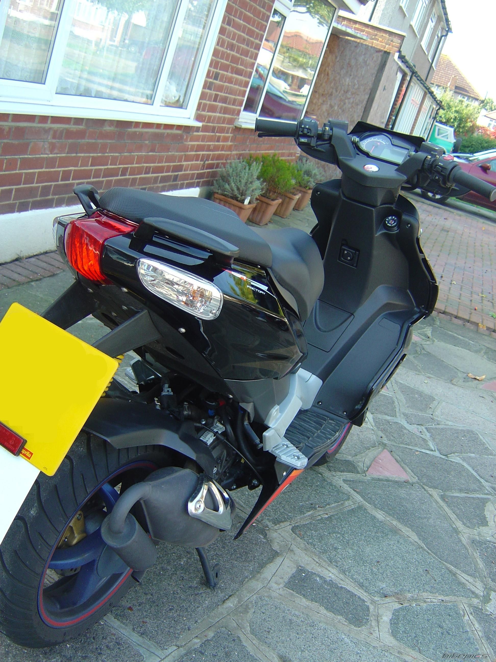 2006 APRILIA SR 50 | Picture 701800 motorcycle photo