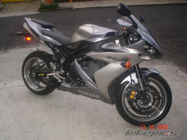 2004 YAMAHA YZF R1 | Picture 702984 motorcycle photo