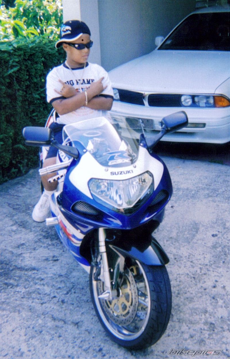 2001 SUZUKI GSX R 750 | Picture 703246 motorcycle photo