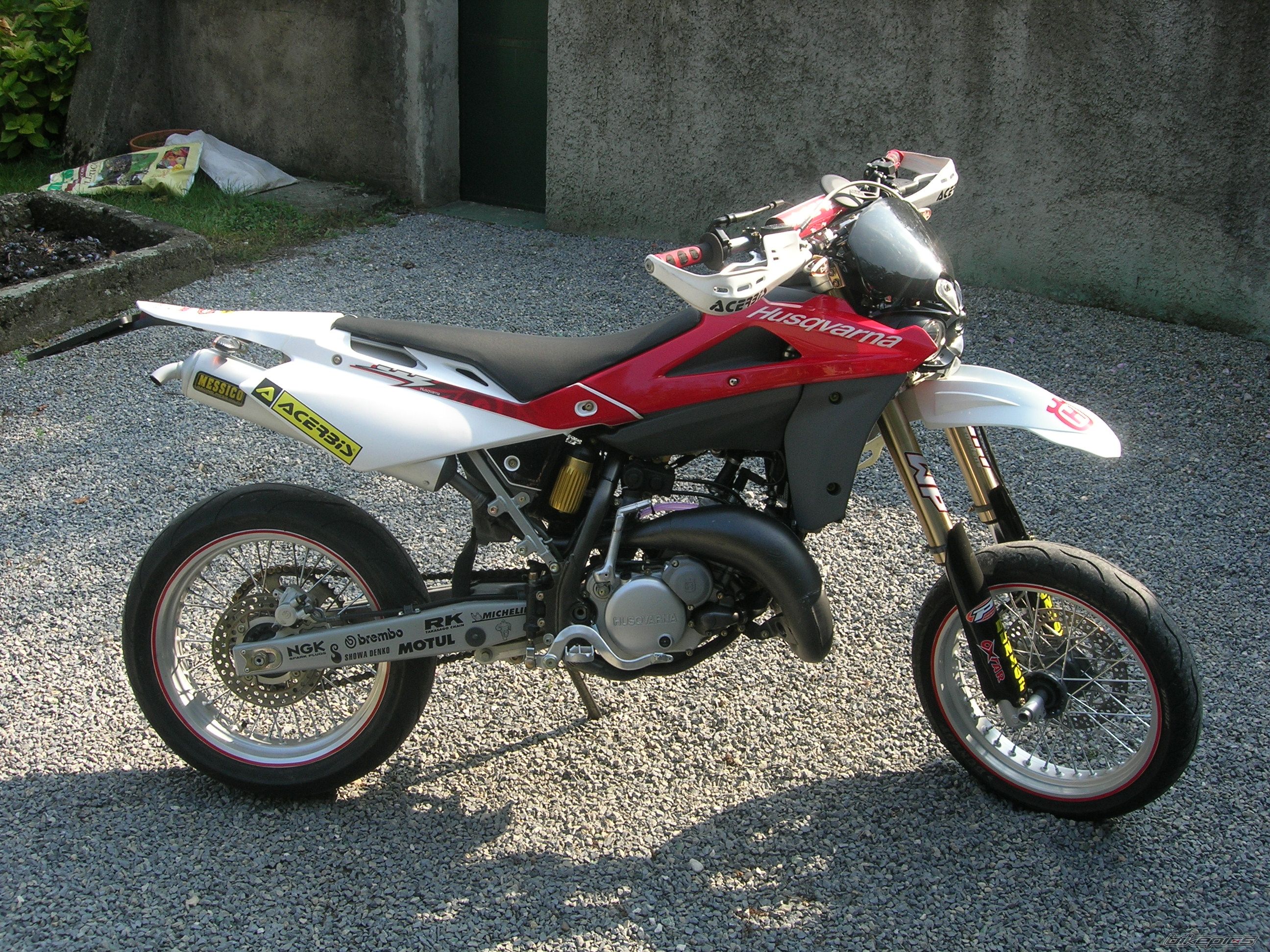 2006 HUSQVARNA SM 125 S | Picture 703499 motorcycle photo