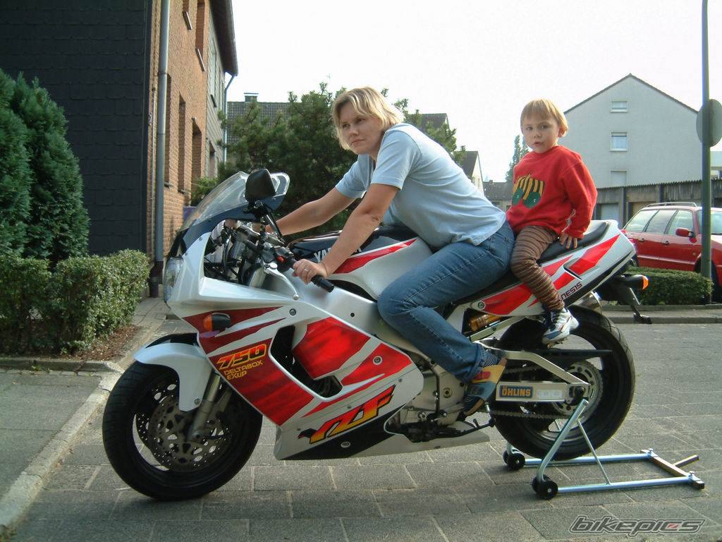 1995 YAMAHA YZF 750 | Picture 70543 motorcycle photo