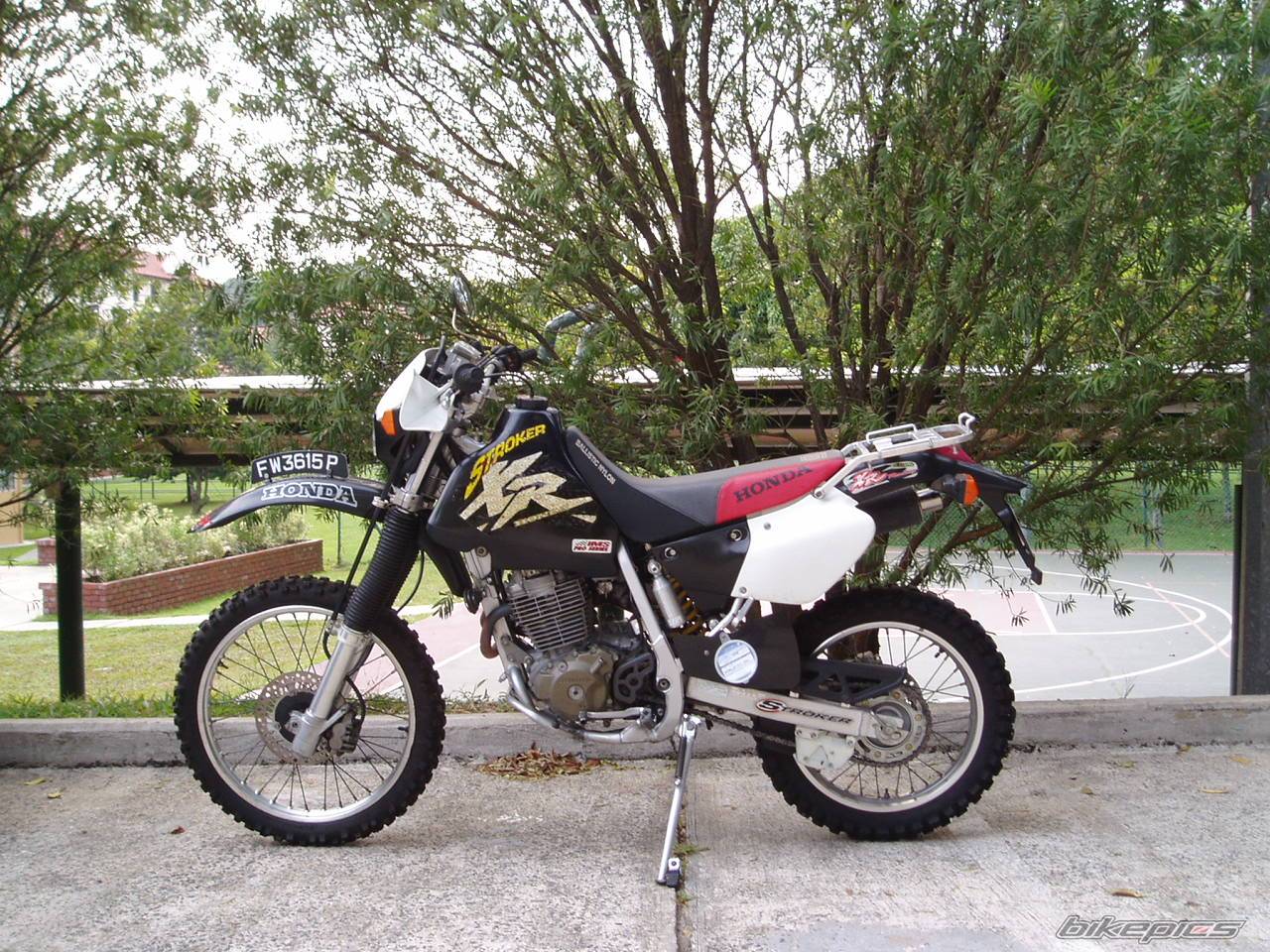 2000 HONDA XR 400 | Picture 70850 motorcycle photo