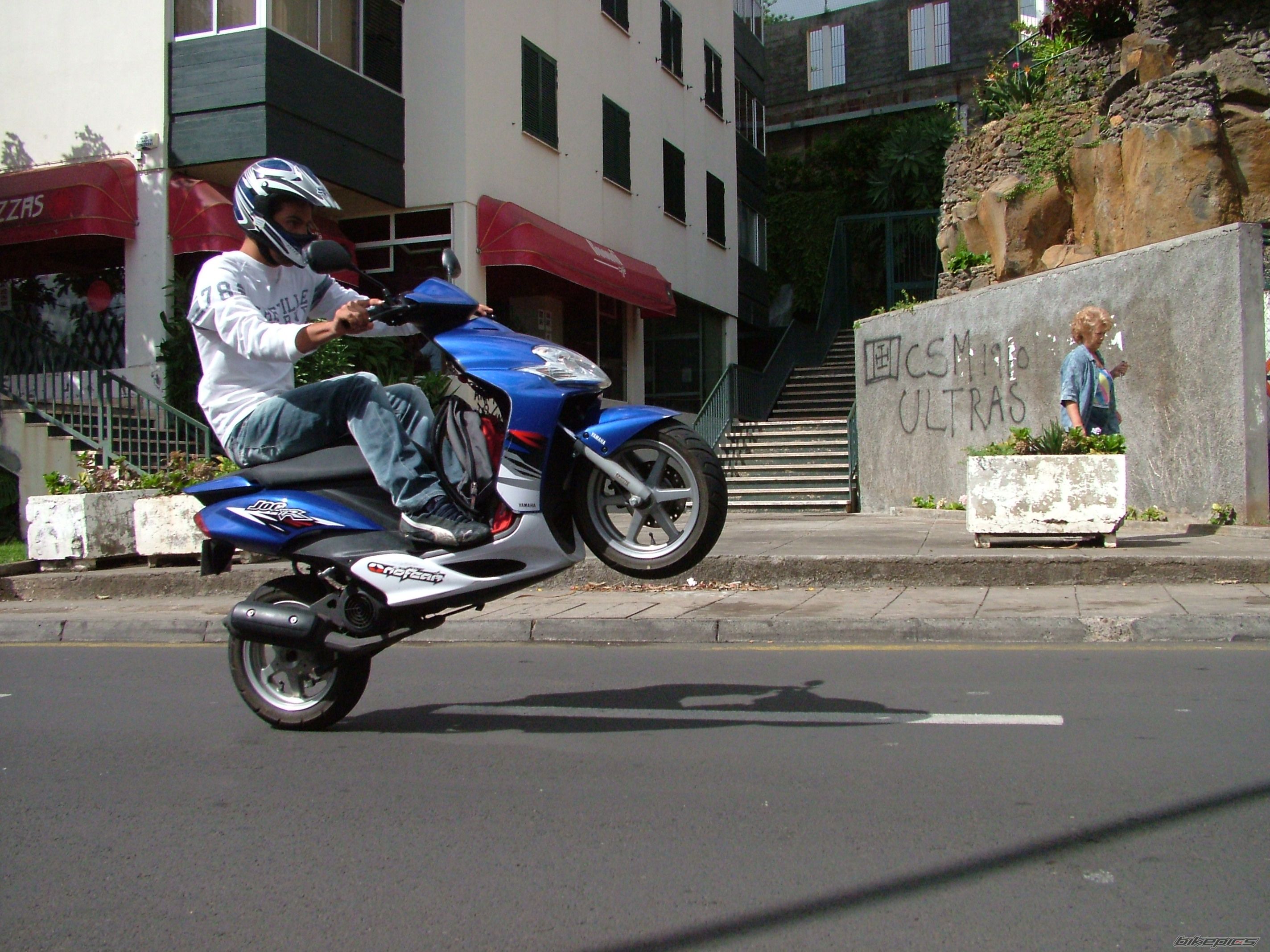 2006 YAMAHA JOG R CS 50 | Picture 710305 motorcycle photo