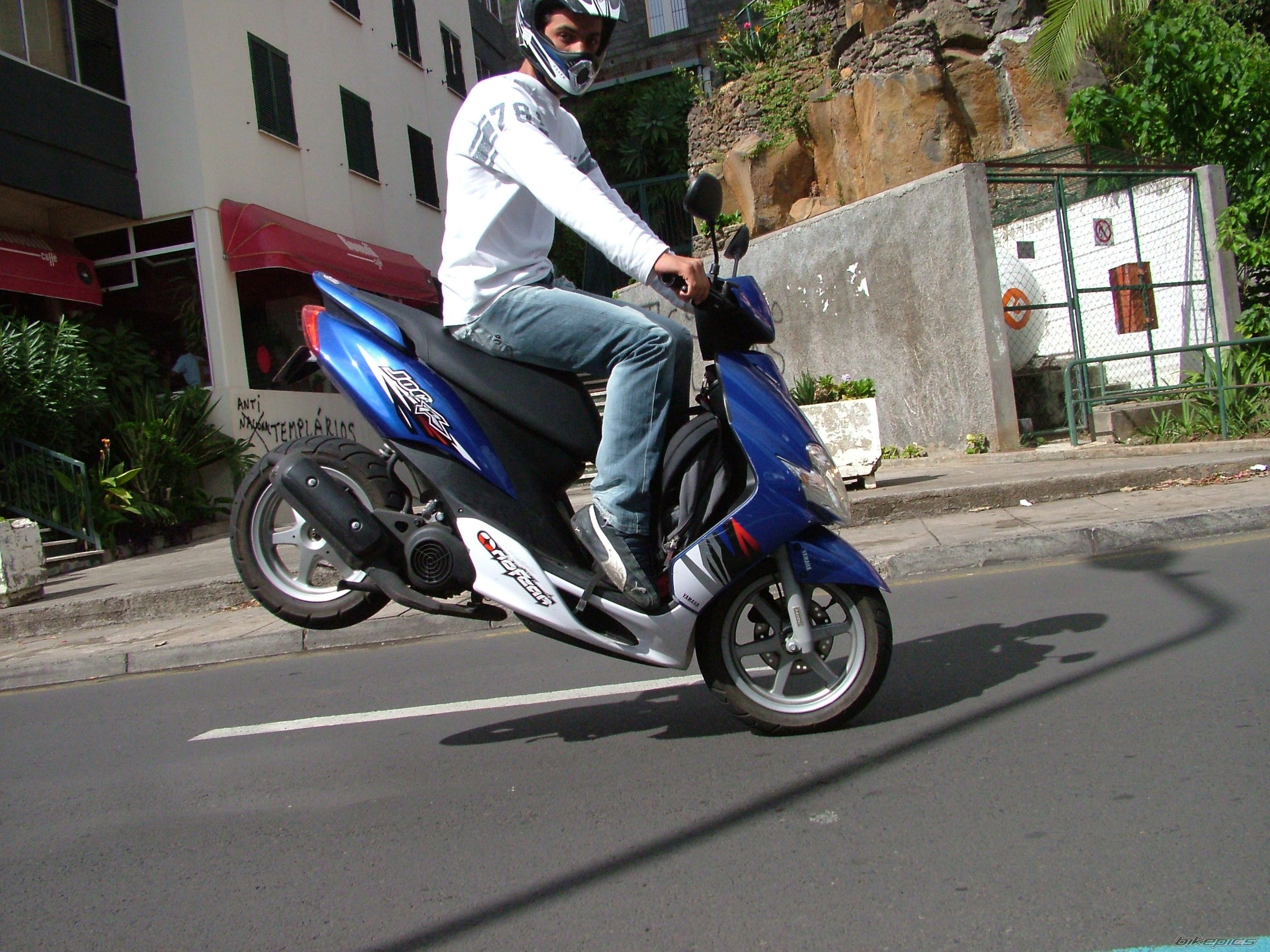 2006 YAMAHA JOG R CS 50 | Picture 710306 motorcycle photo