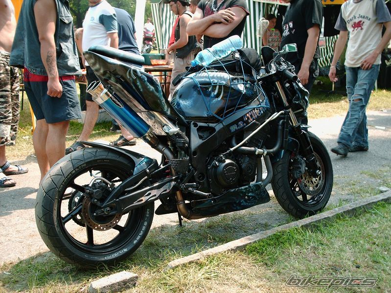 1998 HONDA CBR 900 | Picture 711898 motorcycle photo