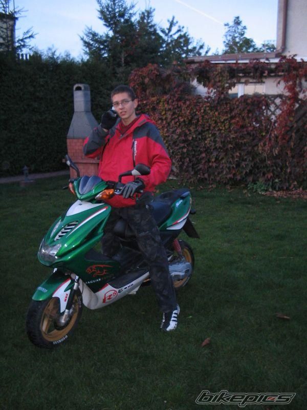 2004 YAMAHA AEROX 50 | Picture 712759 motorcycle photo