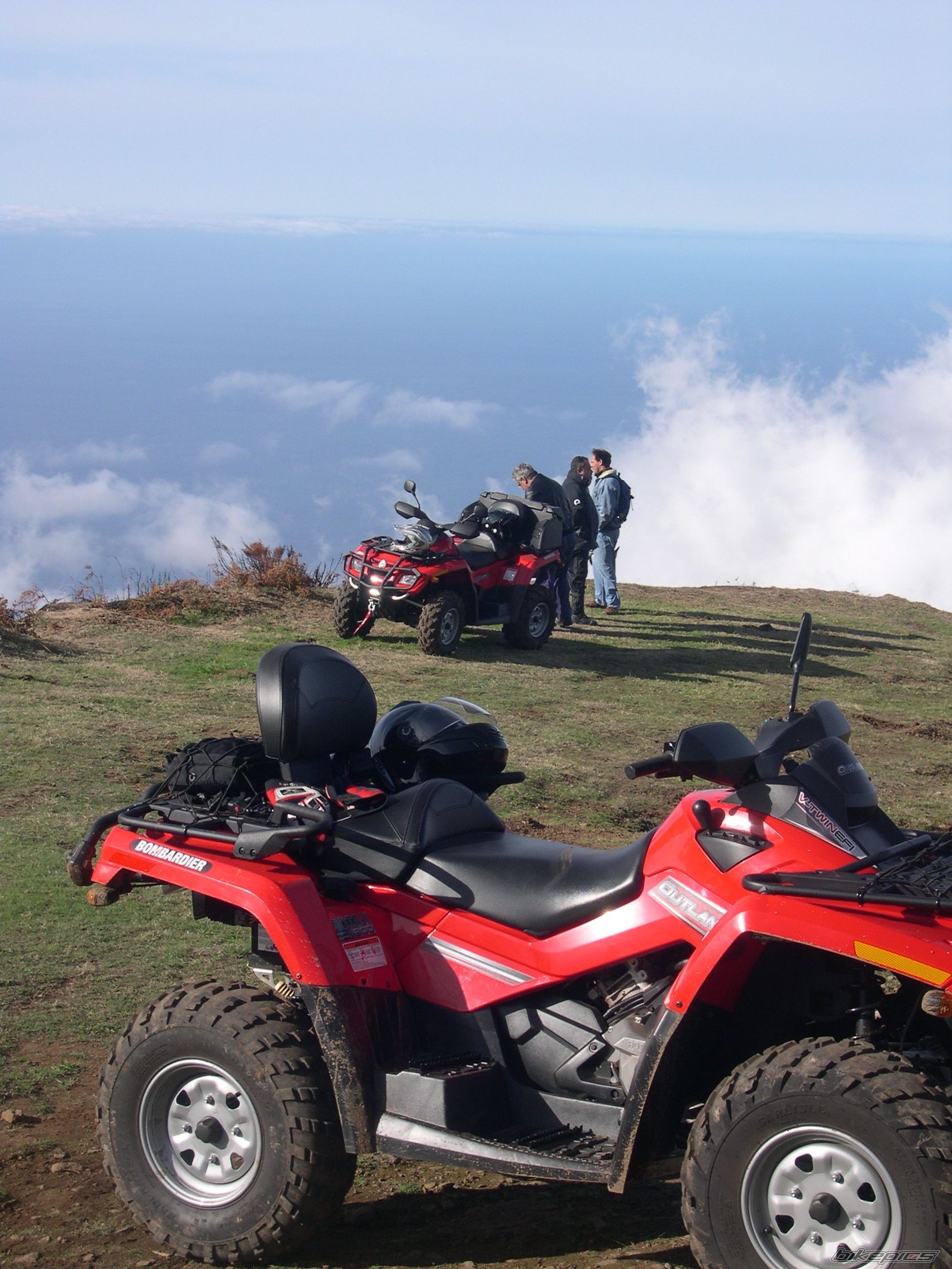 2006 BOMBARDIER OUTLANDER 800 XT | Picture 717355 motorcycle photo