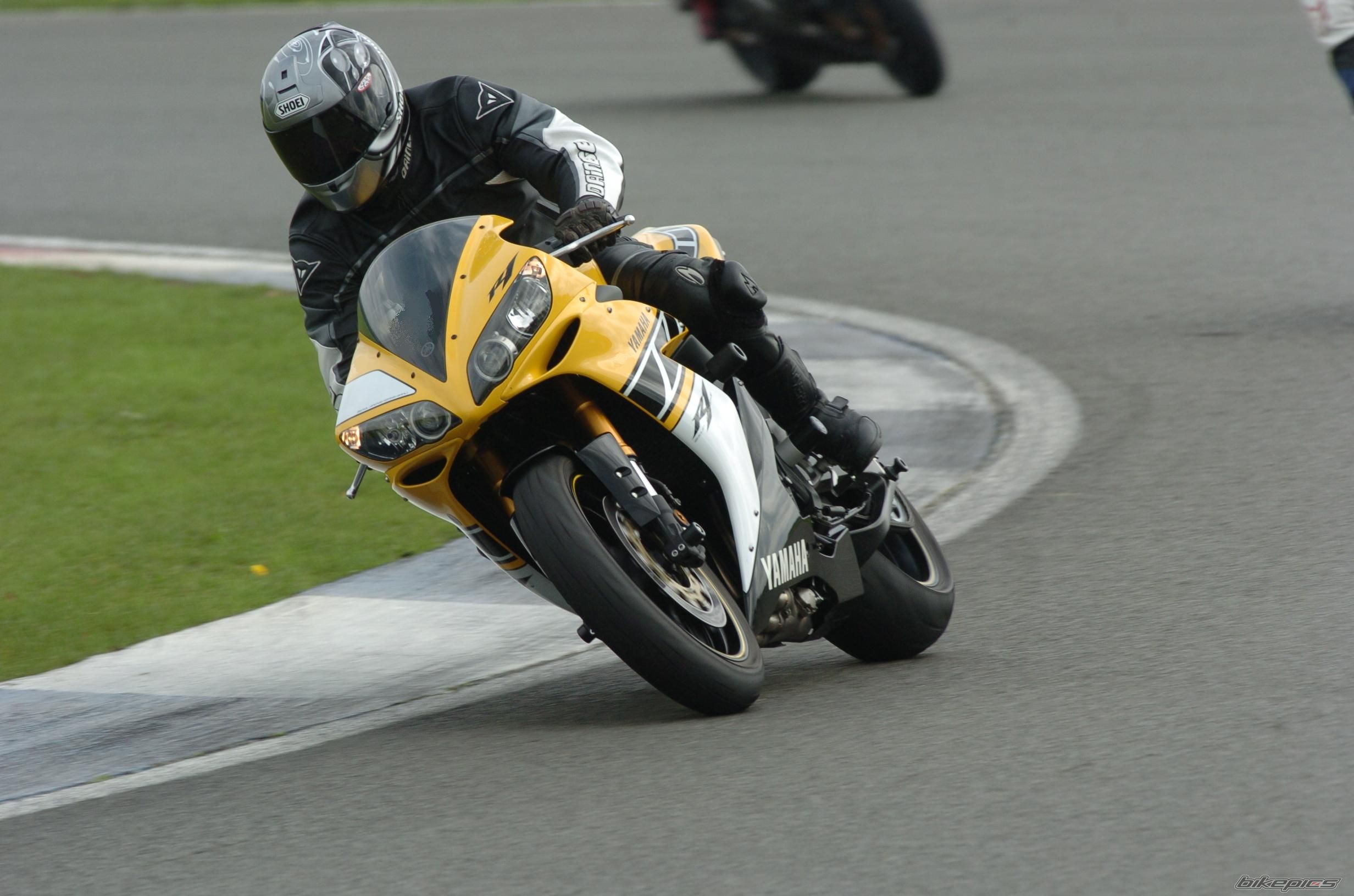 2006 YAMAHA YZF R1 | Picture 720739 motorcycle photo