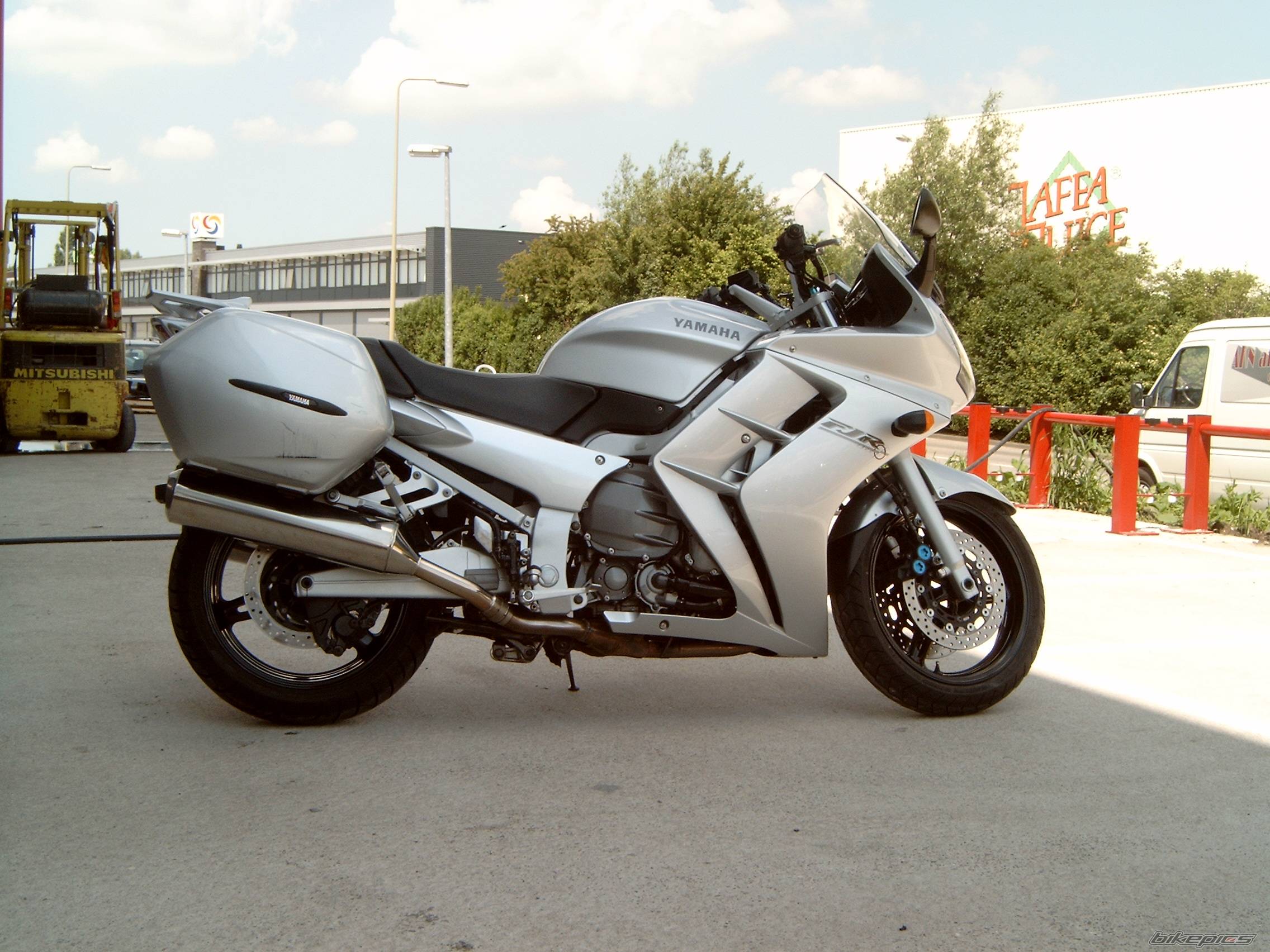 2001 YAMAHA FJR 1300 | Picture 72085 motorcycle photo