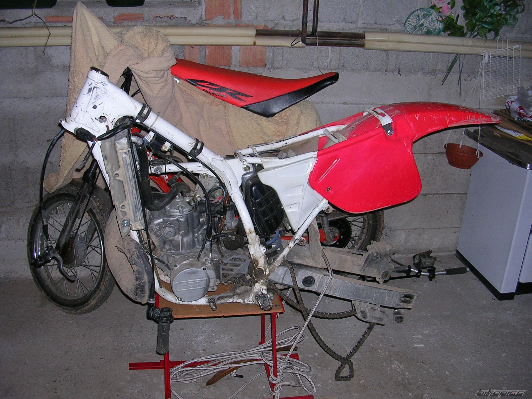 1994 HONDA CR 250 | Picture 721917 motorcycle photo