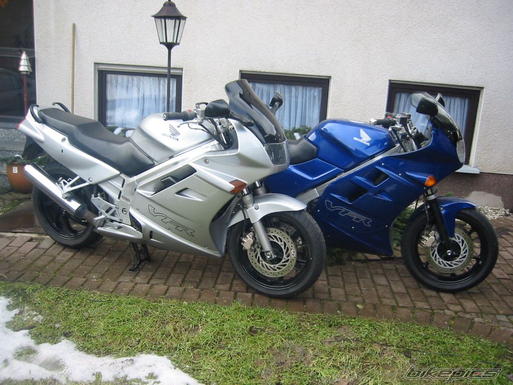 1989 HONDA VFR 750 | Picture 724010 motorcycle photo