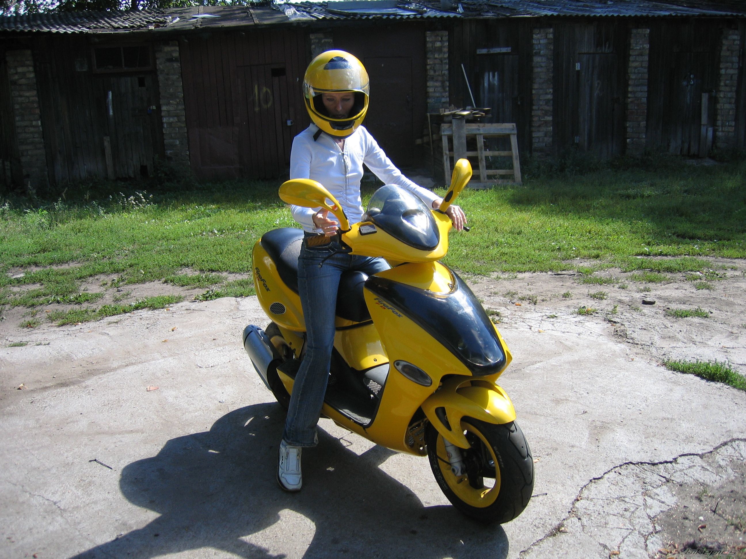 2000 MALAGUTI FIREFOX 50 F15 | Picture 727509 motorcycle photo