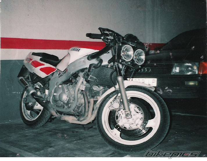 1989 YAMAHA FZR 600 | Picture 73510 motorcycle photo