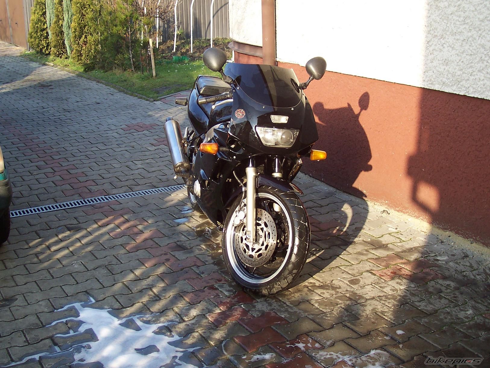 1992 YAMAHA FZR 600 | Picture 736319 motorcycle photo